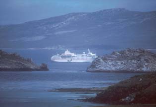 Hanseatic cruises around Carcass Island