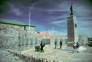 Monument to the 1982 Battle for the Falkland Islands 