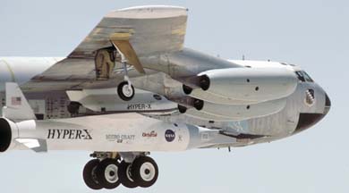 NASA NB-52B takes off with the X-43A