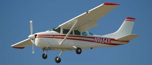 Cessna 210B, N9654X