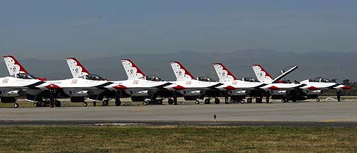 Thunderbirds General Dynamics F-16s