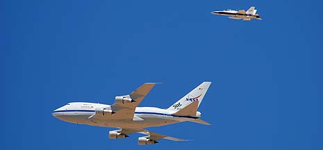 NASA's 747SP SOFIA Arrives at Edwards AFB, May 31, 2007