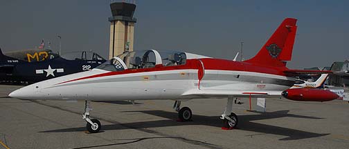 Aerovodochody L-39 Albatross N656DT