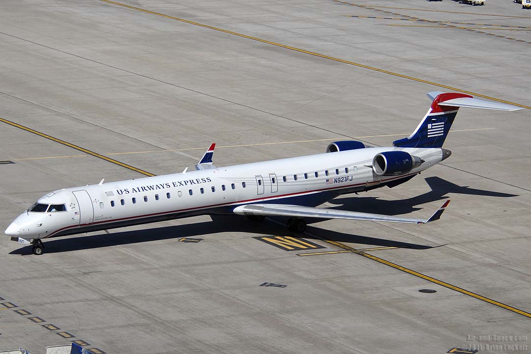 The bombardier crj700, crj900, and crj1000 are a family of regional jet air...