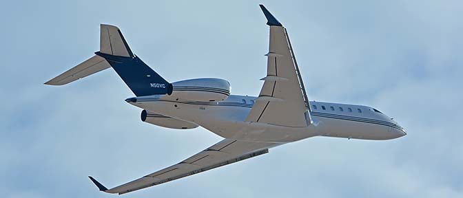 Bombardier BD700-1A11 N50VC, Phoenix Sky Harbor, August 3, 2017