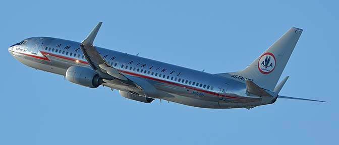 American 737-823 N905NN in heritage Astrojet livery, Phoenix Sky Harbor, September 17, 2017