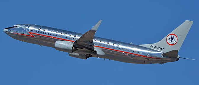 American Boeing 737-823 N905NN in heritage Astrojet livery, Phoenix Sky Harbor, September 18, 2017