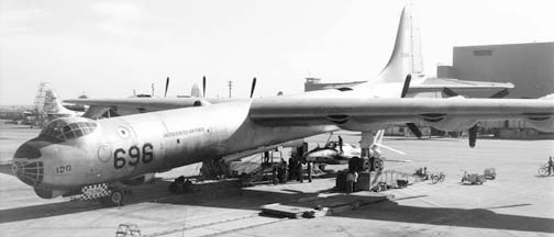 GRB-36D, 49-2696 and FICON RF-84F, 51-1847 at Fort Worth in December 1954