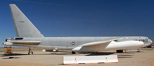 Boeing B-52F Stratofortress 57-0038
