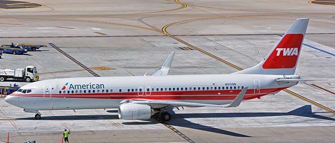 APPM10010 American Airlines Boeing 737 TWA Heritage Colors 10x20 Photo Poster 